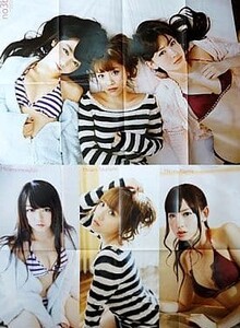 ノースリーブス おめざめビキニ 特大ポスター FRIDAY 2012年1月20日 特別付録 高橋みなみ 小嶋陽菜 峯岸みなみ AKB48