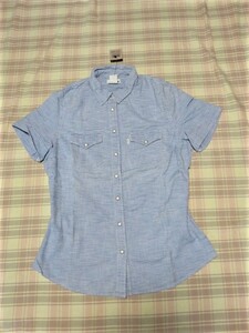 ♪新品♪Levis ♪リーバイス♪ストライプ半袖シャツ♪スナップボタン♪Ｍ♪