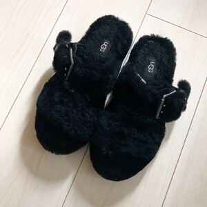 UGG FUZZ YEAH ファズ イヤー ムートン サンダル US6 23cm ブラック アグ シープスキン ボア 黒 PALACE SNIDEL emmi TELFAR ブーツ