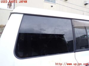 5UPJ-13051380]パジェロ(V45W)右クォーターガラス M2L4 中古