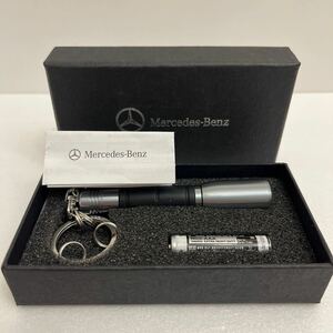 箱付き未使用　メルセデス ベンツ 　Mercedes Benz オリジナル LEDライトキーリング　キーホルダー　純正 ノベルティ　非売品　懐中電灯