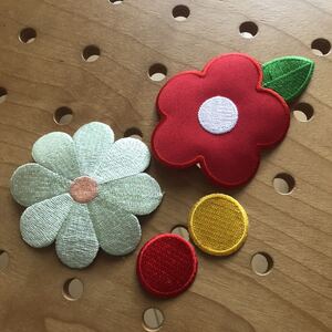 刺繍ワッペン アップリケ アイロンワッペン ハンドメイド 手芸 お花 昭和デザイン レトロ 4種類 アクセサリー