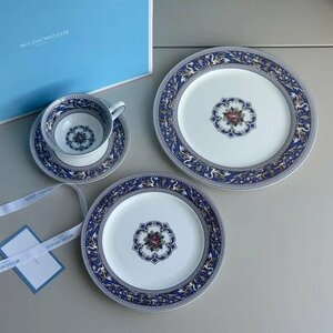 Wedgwood ウェッジウッド ティーカップ コーヒーカップ カップ1個 プレゼント 皿付き 4点セット