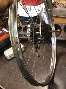 中古 自転車 ホイール ブレーキ付き ギア シマノ フリーホイール 52cm ホイール