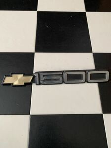 シボレー　c1500 ドア　エンブレム　1枚　ゴールド色