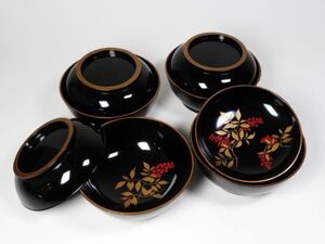 【6843】茶懐石道具　黒地　南天図　蒔絵　煮物椀（初品・買取品）