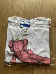 未使用 XLサイズ ユニクロ UNIQLO UTコラボ kaws カウズ Tシャツ 半袖 タグ付き ホワイト