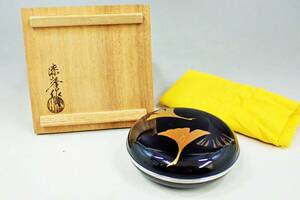 山中漆器　新谷清 (漆峯)　銀杏蒔絵　香合　共箱　未使用保管品/香道具　茶道具　銀縁　金蒔絵　山中塗　K411