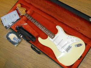 Fender C/S 1969 Stratocaster Closet Classic 白/ローズ