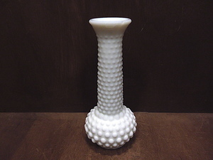 ビンテージ●ホブネイルミルクガラスフラワーベース白●230123m2-otclct花瓶オブジェインテリア雑貨