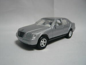 Mercedes-Benz　 C-CLASS 1/60 プルバック ミニカー 