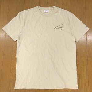 TOMMY JEANS トミージーンズ ロゴ刺繍 クルーネック Tシャツ L ベージュ 半袖 カットソー フラッグロゴ トミーヒルフィガー メンズ 紳士