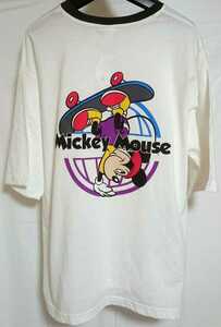 ディズニー ミッキーマウス スケボー バックプリント Tシャツ ホワイト メンズ Mサイズ 