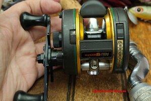 ABU 4600PLUS / HEDDON 道楽 ザウルス BALSA50 ハトリーズ ZEAL FENWICK 全盛時代 シーバスにも 昭和平成レトロ釣人に