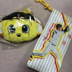 阪神タイガース　ぬいぐるみポーチ（キー太）　大山選手ペットボトルカバー