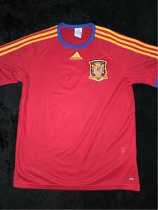即決 送料無料 サッカー スペイン代表 ユニフォーム型プラシャツ プラクティスシャツ アディダス製 レッド 赤 Mサイズ