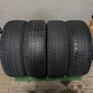 バリ山 スタッドレス DUNLOP 205/60 R16 92Q 年式2020 残り約7mm以上 4本 ヴォクシー、ノア、ステップワゴン 沖縄・離島発送不可