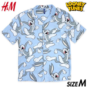 希少■H&M (エイチアンドエム)× LOONEY TUNES (ルーニーテューンズ) バックスバニー 総柄 アロハシャツ 水色 M ヴィンテージ アメカジ