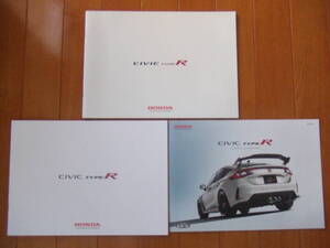 HONDA CIVIC Type R カタログ 2018年09月版 & 最新版　 CIVIC Type R カタログ　2022年09版　ACCESSORIES カタログ22・09～