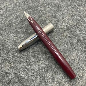 PE347□SHEAFFER シェーファー 万年筆 レッド×シルバーカラー 筆記未確認 ★記念品？