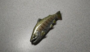 ハンドメイド　1点物　太　ヤマメ　山女魚　ブローチ