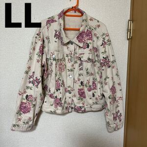 used美品LL大きいサイズ花柄のデニムジャケット 長袖