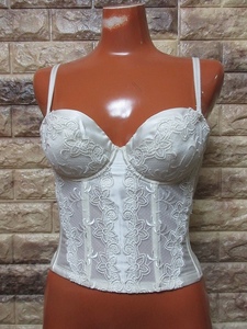 C-775★トリンプ・PMG068 Bustier♪補正・ビスチェ・ロングブラ(B70)★