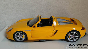 【美品】オートアート(AUTOart) 1/18 　ポルシェ カレラ GT ／ PORSCHE CARRERA GT イエロー