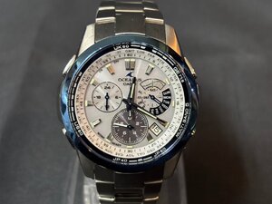 ☆カシオ　CASIO　オシアナス　OCEANUS　OCW-M700　電波ソーラー　クロノグラフ　デイト表示　白　