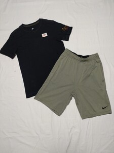 NIKE ナイキ Tシャツ DJ1394 ブラック ハーフパンツ 519505 カーキ 美品 上下 2点セット size M