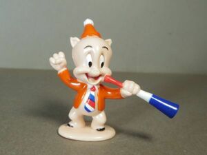 Looney Tunes ルーニーテューンズ ポーキーピッグ PVCフィギュア サッカーオランダ代表 ネクタイ STARTOYS