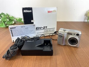 ニコン　デジカメ　COOL PIX 880 バッテリーチャージャー付（EH-21）　管Y529N