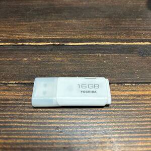 USBフラッシュメモリ TOSHIBA 東芝 16GB 