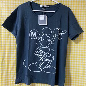 ディズニーミッキー　半袖Tシャツ　L