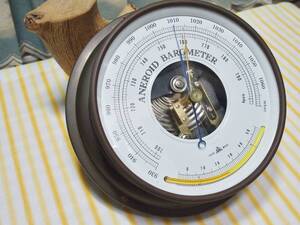 アネロイド　気圧・温度計　ANEROID BAROMETER