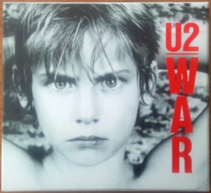 EU輸入盤CD2枚組 / U2 : WAR / DOUBLE CD RE-MASTERED AUDIO PLUS B-SIDES AND PREVIOUSLY UNRELEASED TRACKS / DELUXE EDITION 2CD BOX