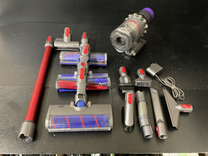 【H883】中古品 dyson SV14 動作確認・簡易清掃済み コードレスクリーナー ダイソン