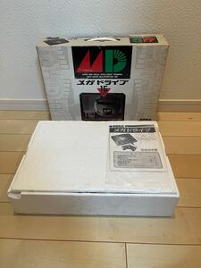 1円〜 即決　SEGA セガ 初代　メガドライブ MEGA DRIVE 本体　箱　説明書　付属品　中古美品