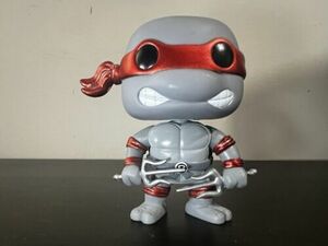 Funko Pop TMNT Metallic Grayscale Raphael #61 ALAMO CITY COMIC CON LE 500 -Loose 海外 即決