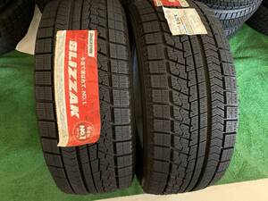 送料込\22,000★tk185-4-3 225/55R17 ブリヂストン VRX スタッドレス 未使用品 2016年製 2本セット♪