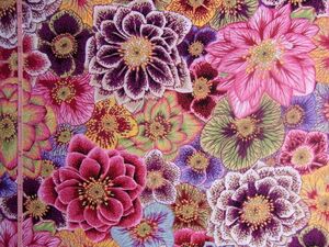 ★Kaffe Fassett(ケイフ・ファセット)♪Hellebores：ヘレボロス５０８１♪105×50★【NE1989-A】