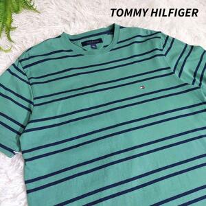 Tommy Hilfiger ロゴ刺繍・ボーダー柄 Tシャツ やや大きめのMサイズ 緑が強めのブルーグリーン&ネイビー 67702