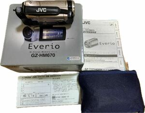 ビクター JVC Victor Everio GZ-HM670 本体、バッテリー、充電アダプター、ソフトケース、外箱