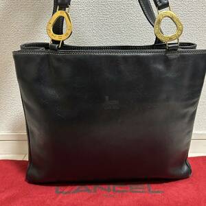 LANCEL ランセル メンズ レディース 肩掛け ワンショルダーバッグ トートバッグ 本革 牛革 レザー 黒 ブラック ワンポイント 高級 ブランド