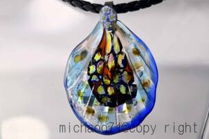 ガラス工芸家の創作した一点物のガラスのアクセサリー。トンボ玉 (10719A-479 ) glass accessory BEADS 蜻蛉玉　ペンダントトップ