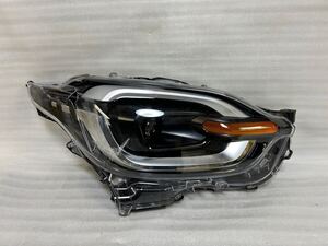 10552 ジャンク シエンタ MXPC10 15 右ヘッドライト KOITO 52-340 打刻 S1