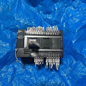 OMRON オムロン PLC シーケンサ　CP1L-M40DT-D