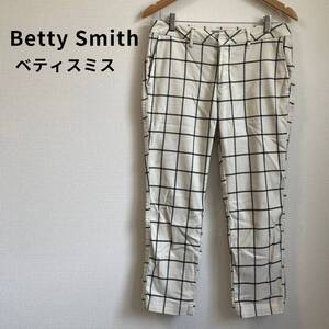 美品★Betty Smith ベティスミス クロップドパンツ チェック 日本製