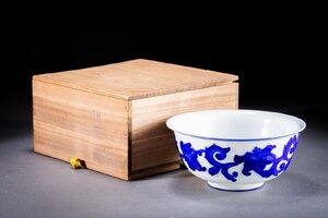 【華】某有名収集家買取品 清時代物 中国伝来 白磁染付き 花卉紋お碗 共箱 当時物 古美術 骨董品A240100041-PQQ