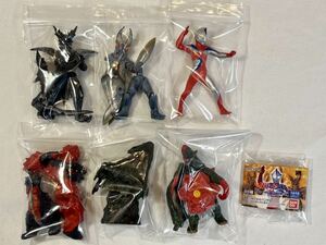 【送料無料】ガシャポン　ウルトラマンコスモス　(THE FIRST CONTACT編)全6種　中古品　HGシリーズ　BANDAI